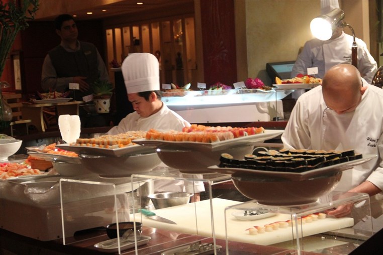 Sushi Night at Wok Wok 